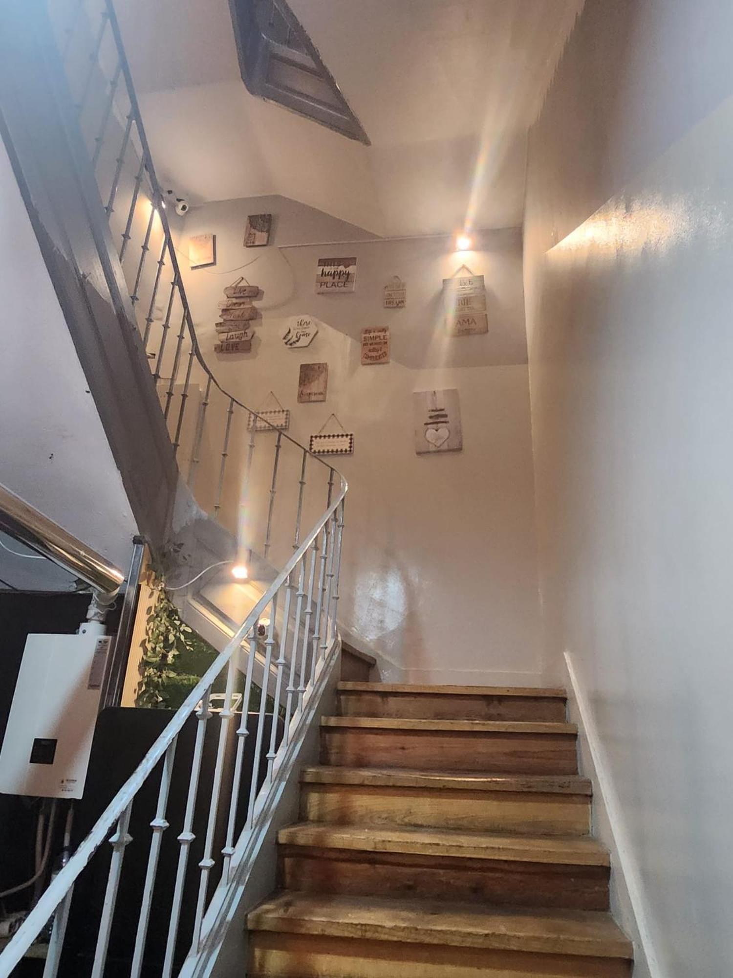 Daora Lisbon Low Cost Hostel 외부 사진